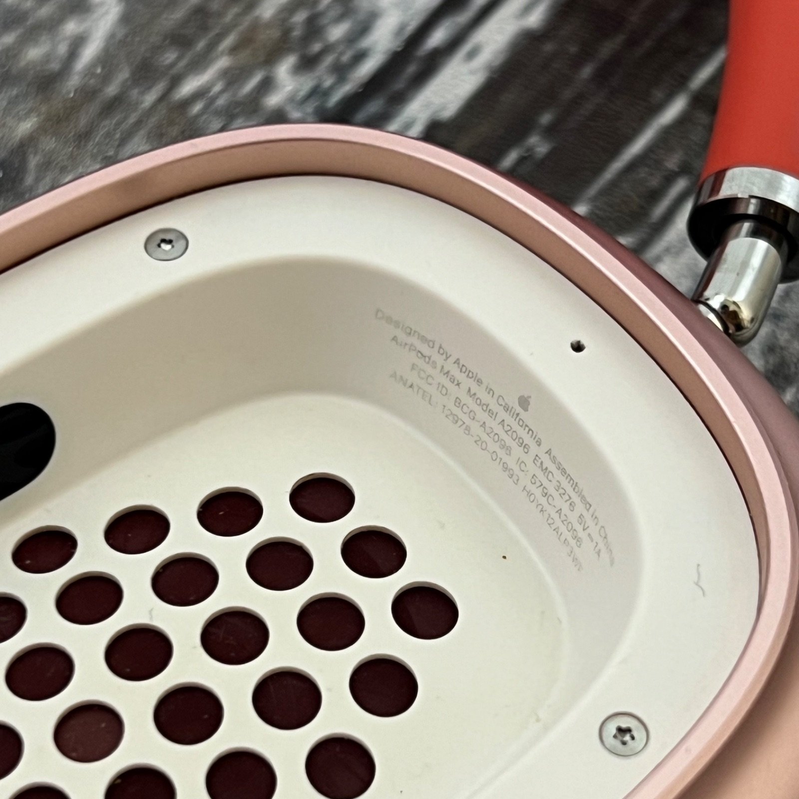 Apple AirPods Max Pink