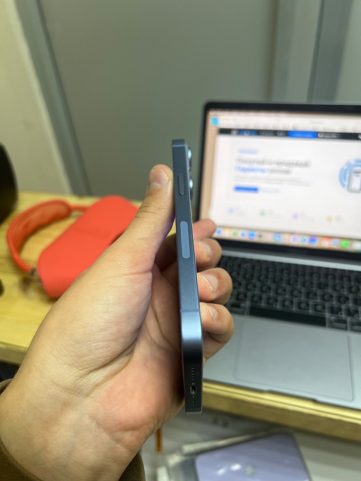 iPhone 14 128gb Blue ESIM LL/A