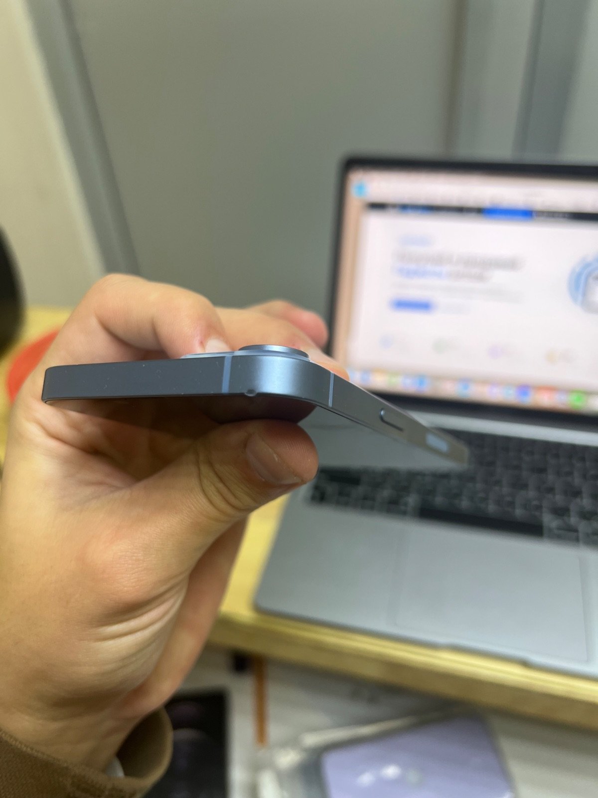 iPhone 14 128gb Blue ESIM LL/A