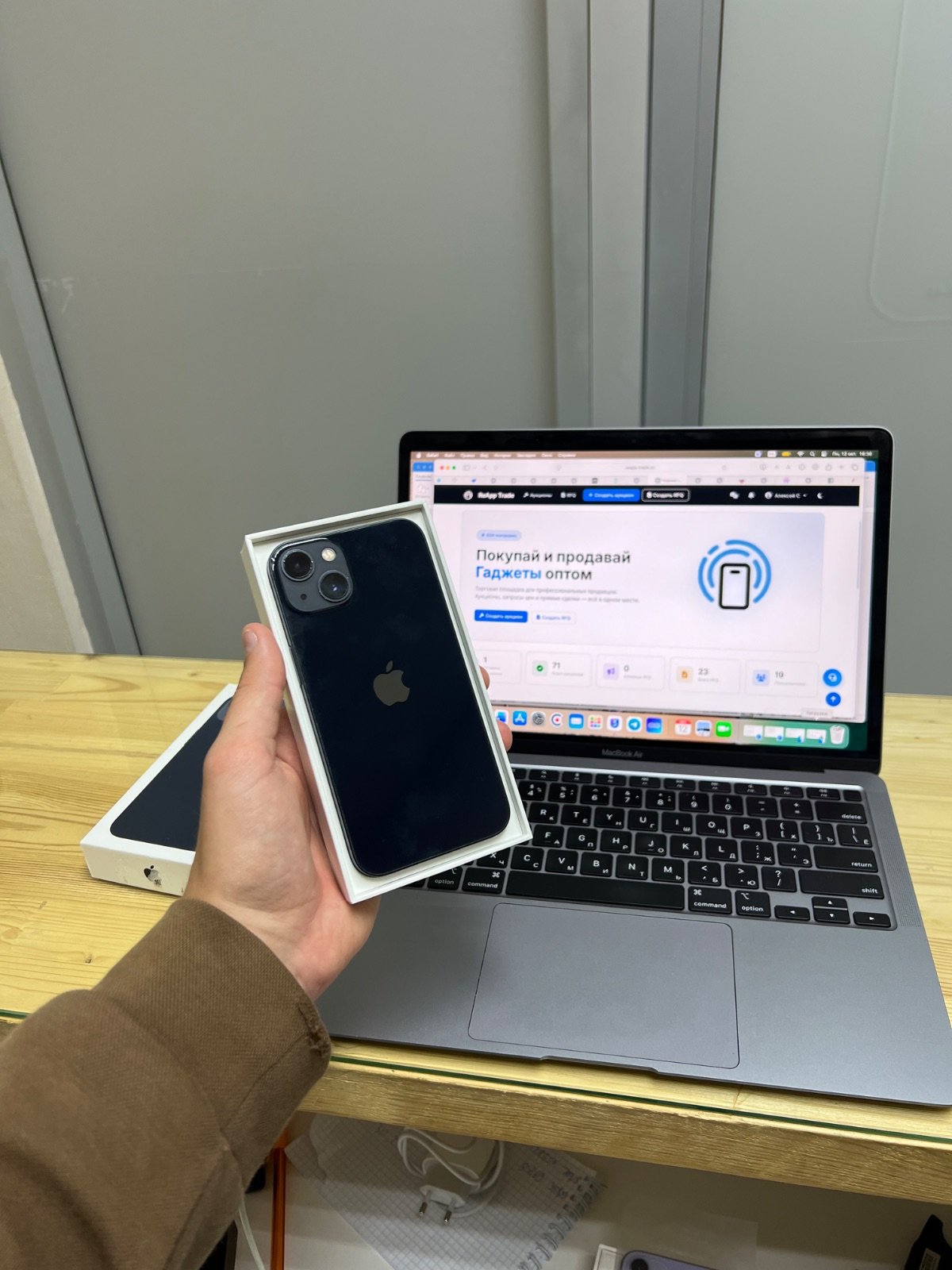iPhone 13 128gb Midnight LL/A